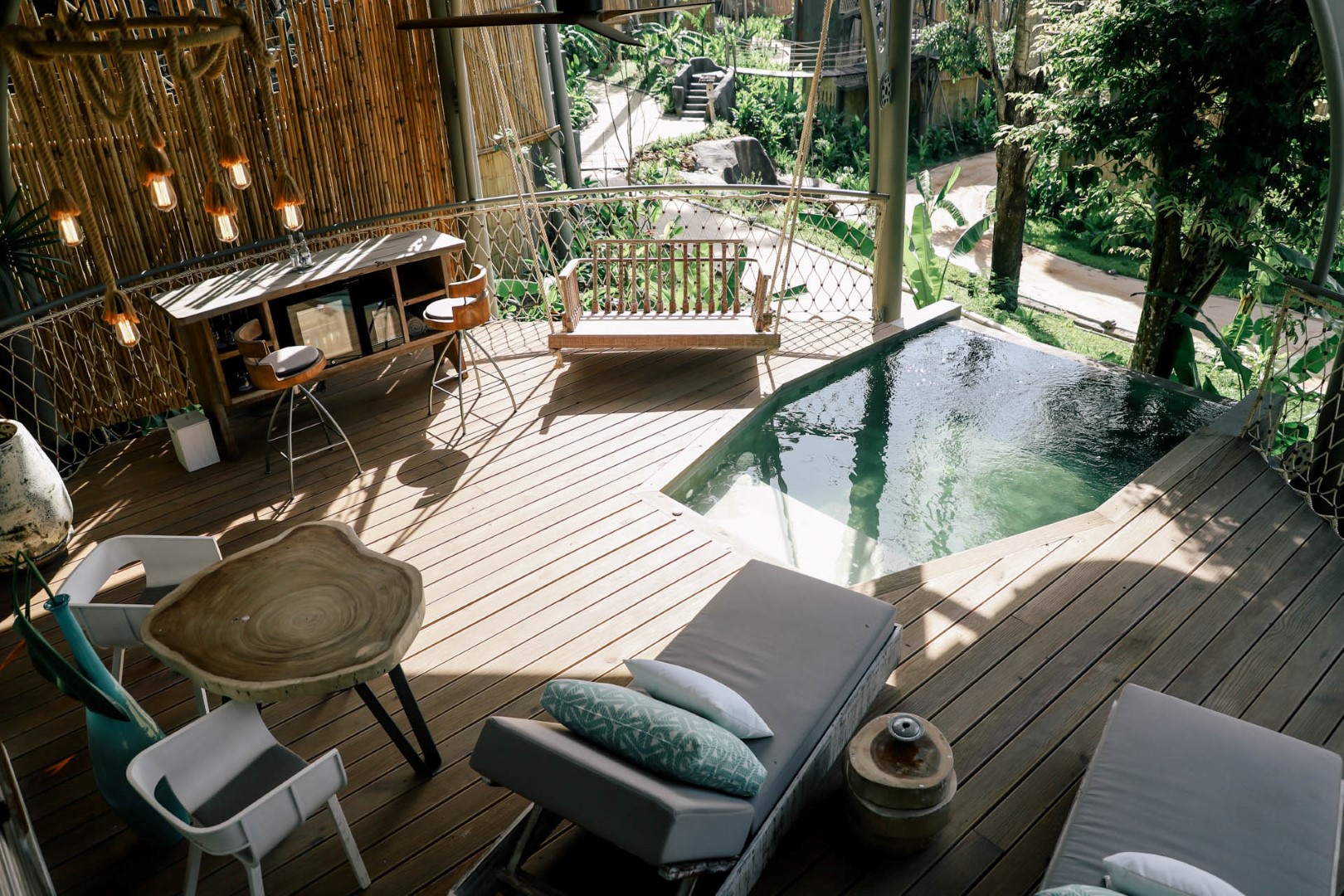 หนีไปเกาะยาวน้อยให้จิตใจได้พักผ่อน ใช้ชีวิตนิ่งๆ แต่ Luxury ที่ TreeHouse Villas