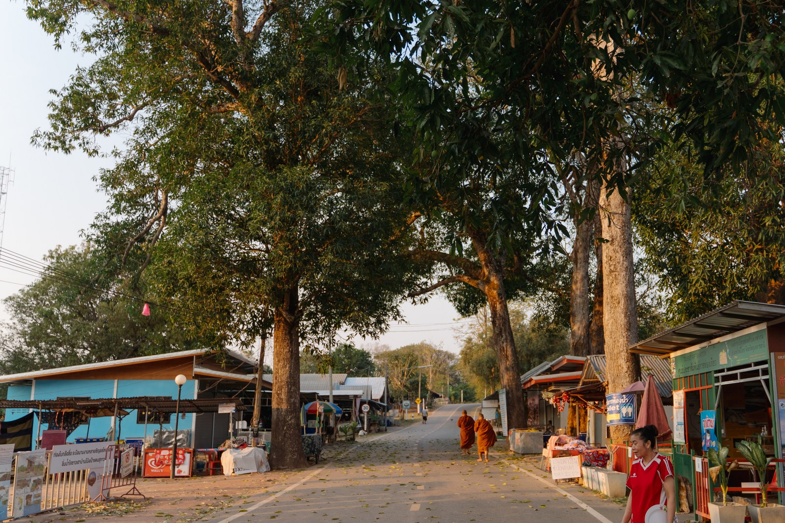 Local Short Trip to UBON!